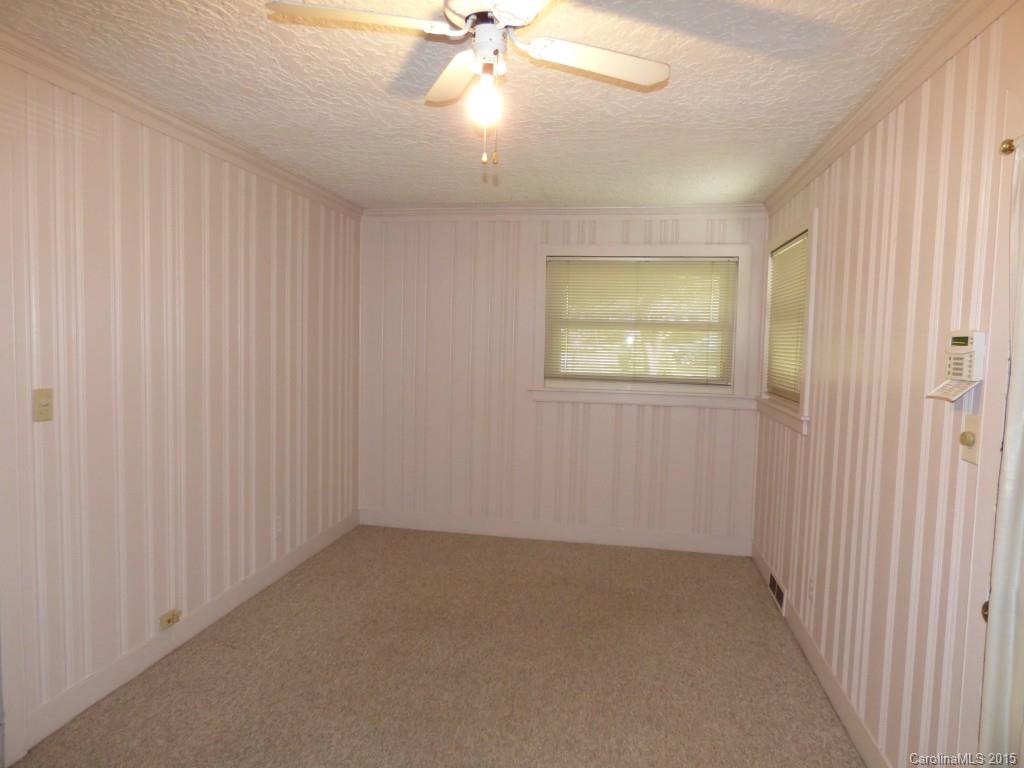 5215 Manning Road Charlotte, NC 28269 - Photo 11 of 19 Gallery Image 11