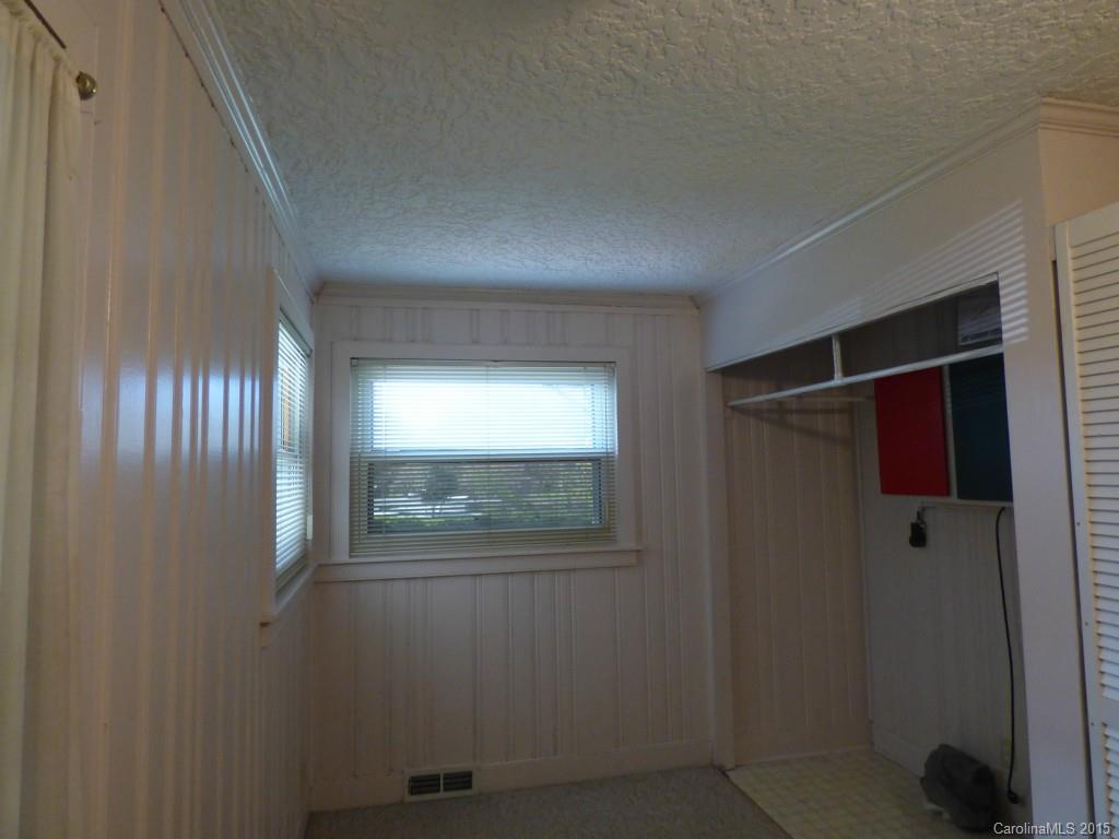 5215 Manning Road Charlotte, NC 28269 - Photo 12 of 19 Gallery Image 12