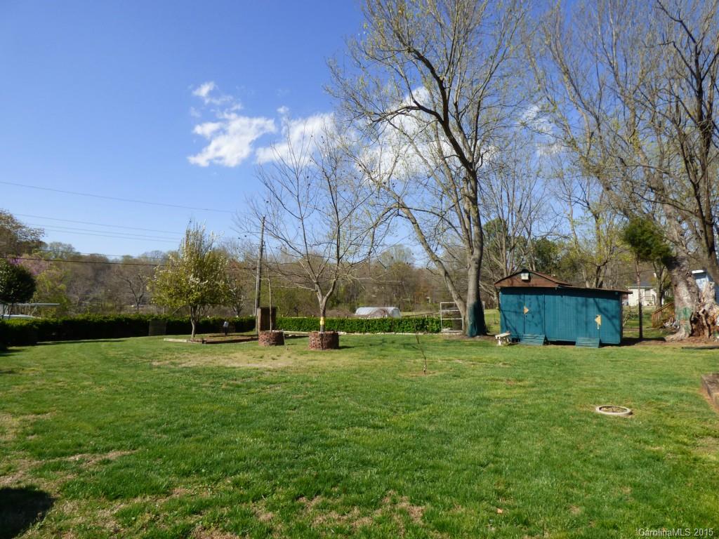 5215 Manning Road Charlotte, NC 28269 - Photo 14 of 19 Gallery Image 14