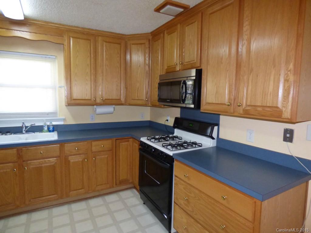 5215 Manning Road Charlotte, NC 28269 - Photo 5 of 19 Gallery Image 5