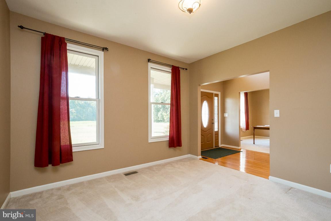 5092 Ebenezer Church Road Midland, VA 22728 - Photo 12 of 30 Formal Living Room