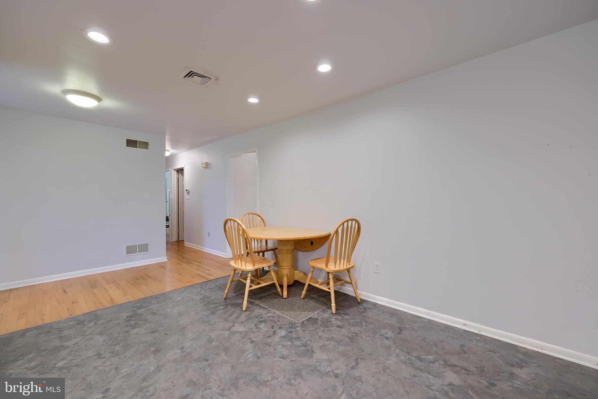 585 Ridgeview Avenue Elizabethtown, PA 17022 - Photo 9 of 22 Gallery Image 9