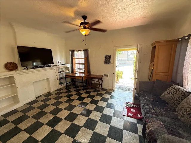 $744,900 | 620 West 8th Street, San Pedro, CA 90731