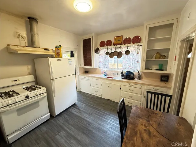 $744,900 | 620 West 8th Street, San Pedro, CA 90731