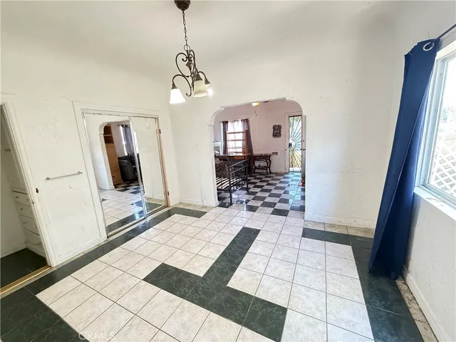 $744,900 | 620 West 8th Street, San Pedro, CA 90731