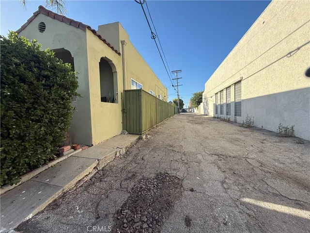 $744,900 | 620 West 8th Street, San Pedro, CA 90731