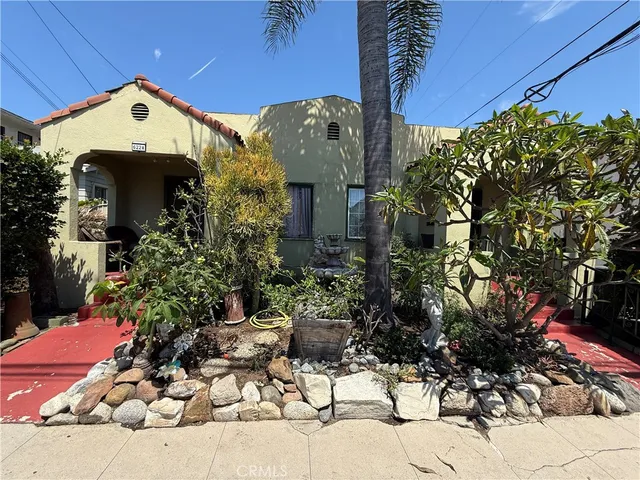 $744,900 | 620 West 8th Street, San Pedro, CA 90731