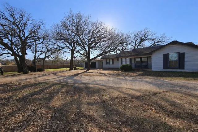$2,400 | 1032 Forgotten Lane, Alvarado, TX 76009