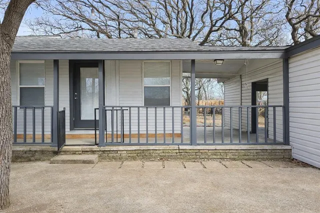 $2,400 | 1032 Forgotten Lane, Alvarado, TX 76009