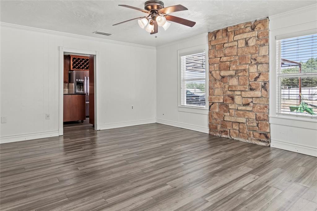 1032 Forgotten Lane Alvarado, TX 76009 - Photo 10 of 23