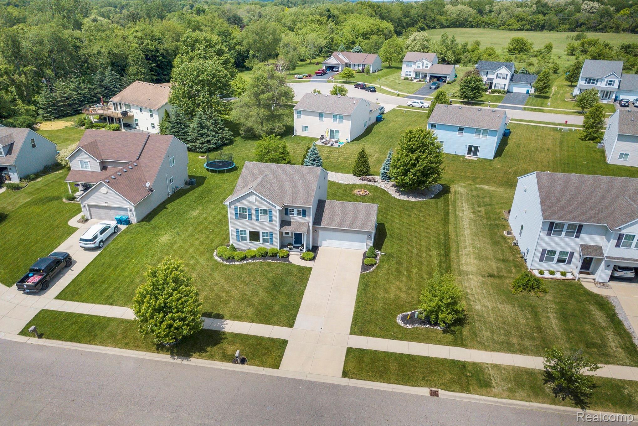 834 Dewars Street Howell, MI 48843 - Photo 23 of 27 DJI_0001.jpg