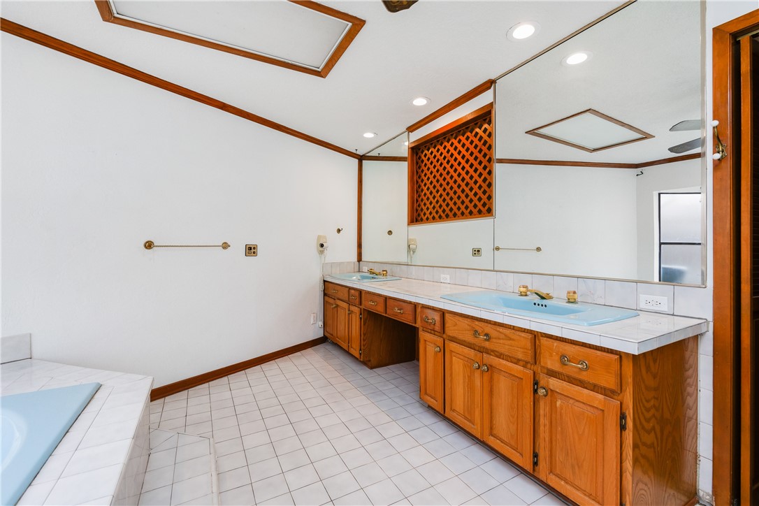 103 Park Place Portland, TX 78374 - Photo 22 of 39