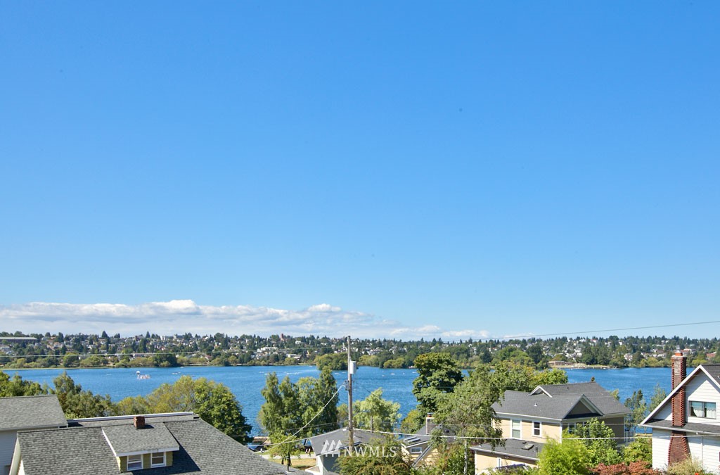 2134 North 64th Street Seattle, WA 98103 - Photo 12 of 15 Gallery Image 12