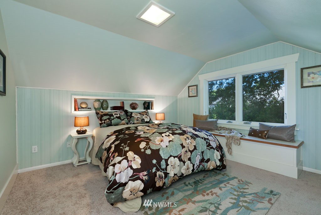 2134 North 64th Street Seattle, WA 98103 - Photo 9 of 15 Gallery Image 9