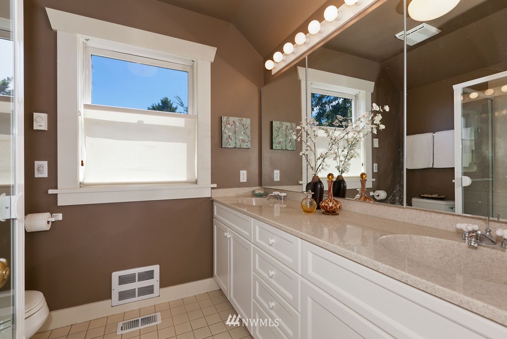 2134 North 64th Street Seattle, WA 98103 - Photo 10 of 15 Gallery Image 10