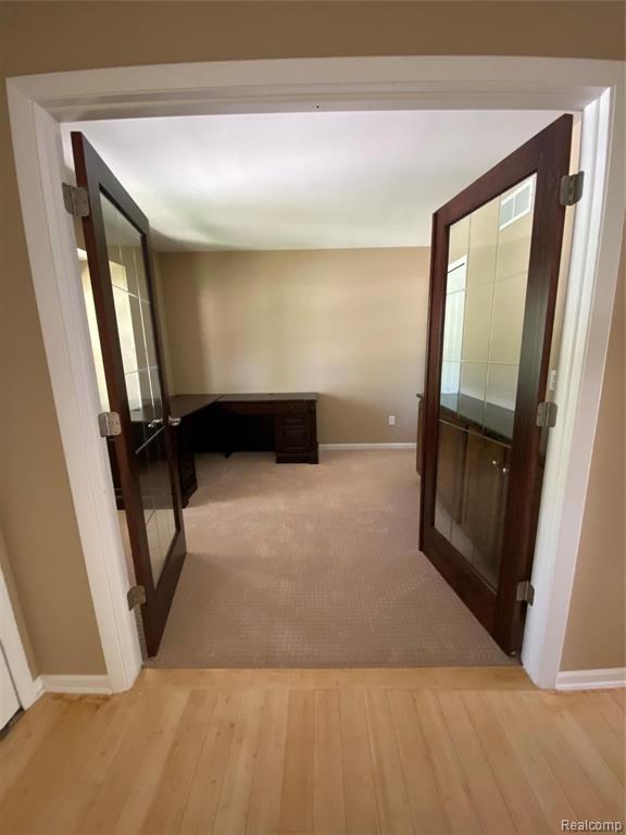515 Plum Ridge Drive Rochester Hills, MI 48309 - Photo 8 of 46