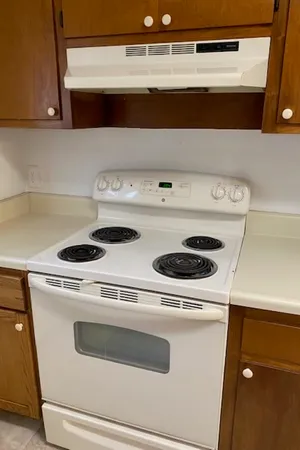 $1,325 | 177 Whetherbine Way West, Tallahassee, FL 32301