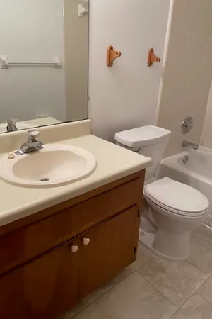 $1,325 | 177 Whetherbine Way West, Tallahassee, FL 32301