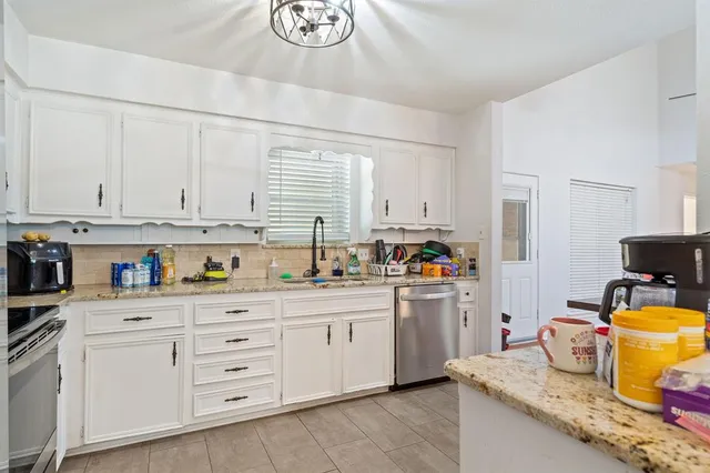 $415,000 | 6736 Starnes Road, North Richland Hills, TX 76182