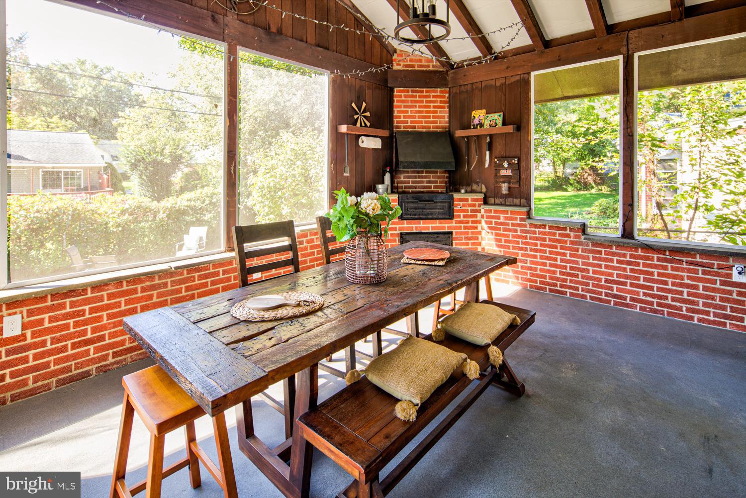 319 Ashbourne Road Claymont, DE 19703 - Photo 10 of 31