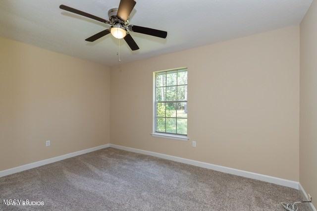 6724 Nutbank Road Moss Point, MS 39562 - Photo 14 of 21 15_6724NUTBANKRD_2015_Custom_Resized_433