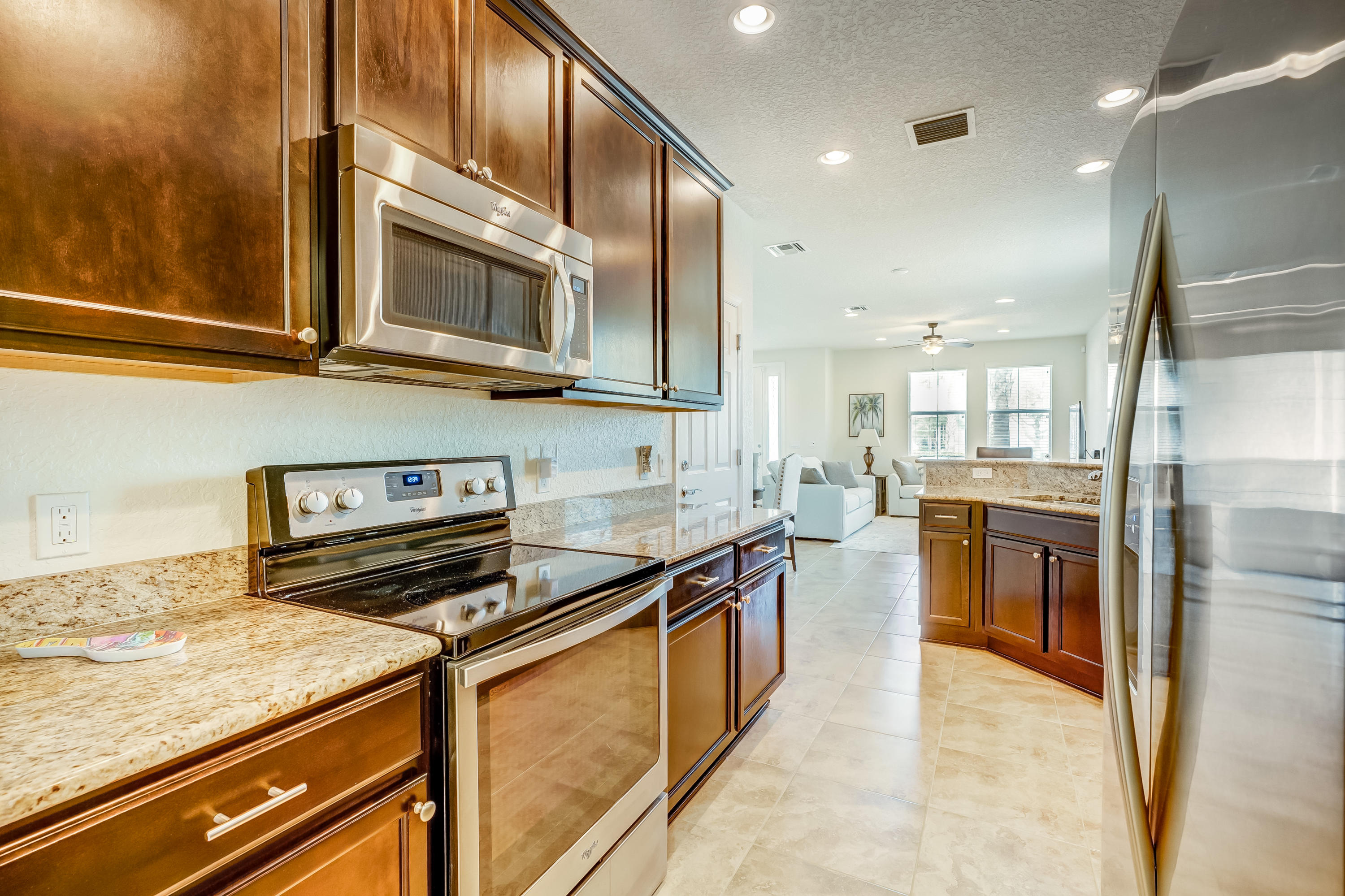 1156 South Community Drive Jupiter, FL 33458 - Photo 12 of 37 Kitchen