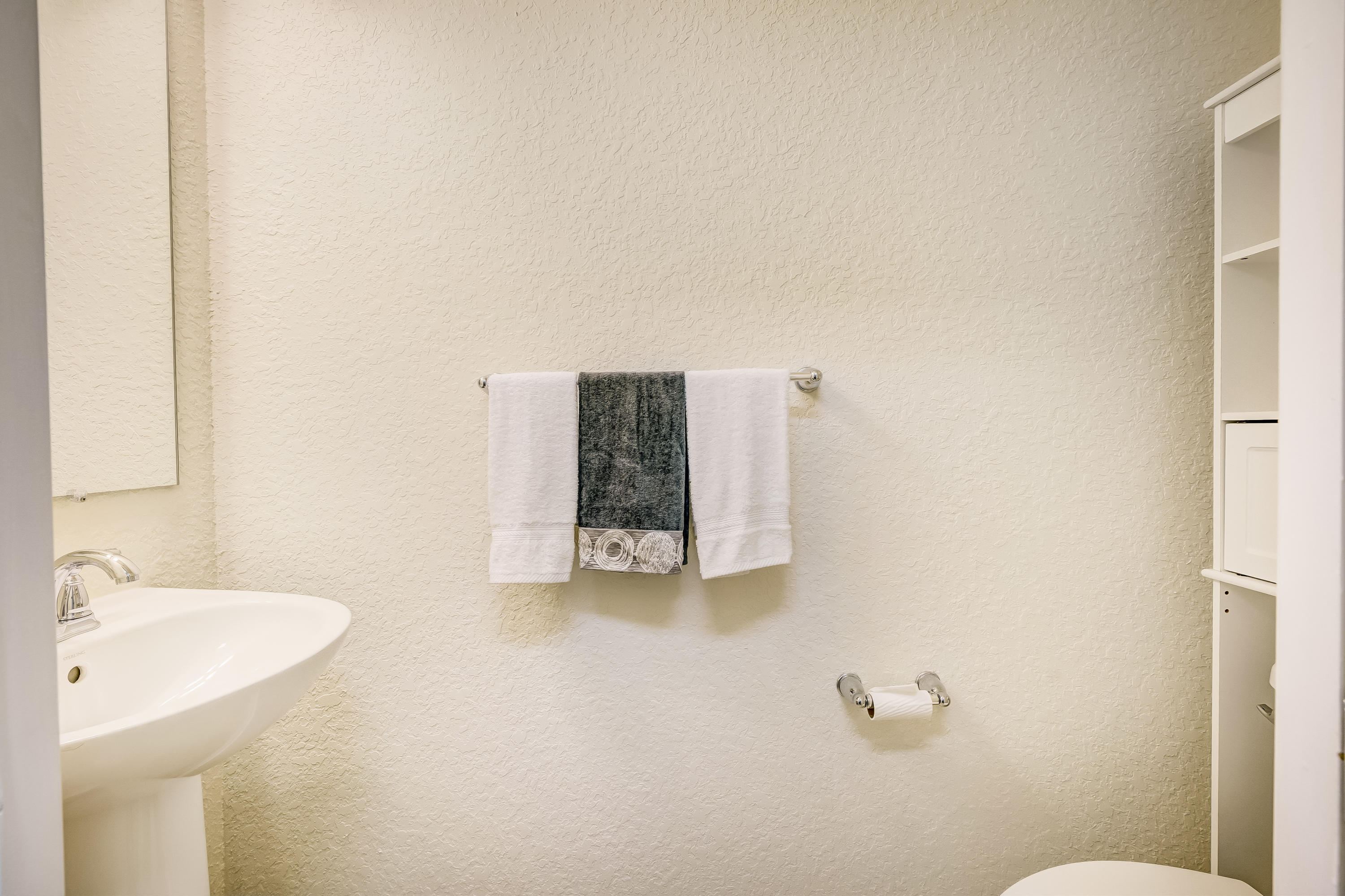 1156 South Community Drive Jupiter, FL 33458 - Photo 15 of 37 Half bath on 1st floor