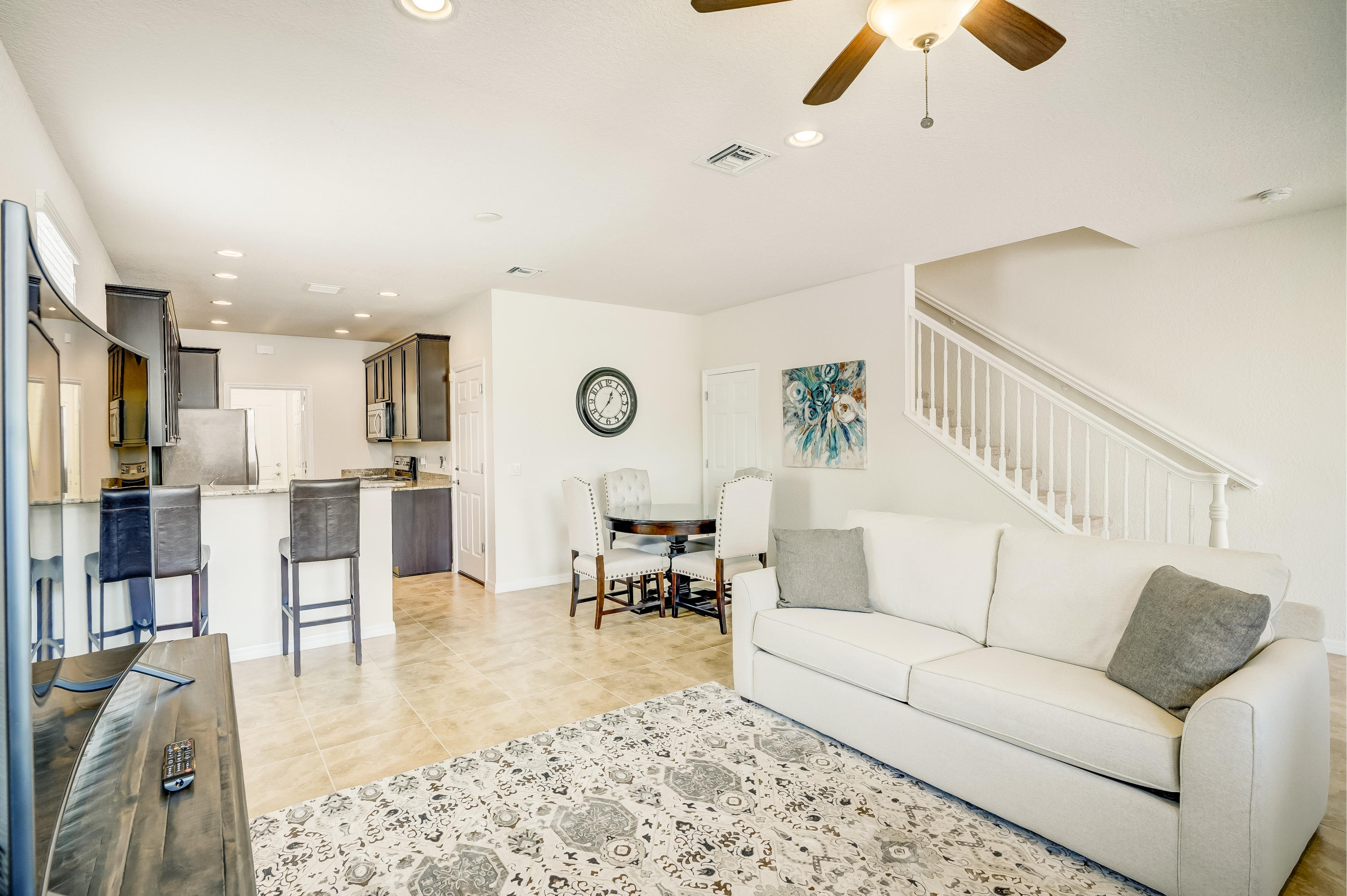 1156 South Community Drive Jupiter, FL 33458 - Photo 6 of 37 Living room