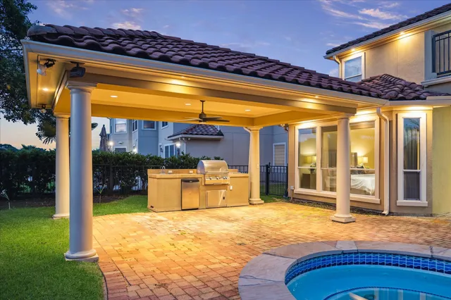 $1,588,000 | 2050 Diamond Springs Drive, Houston, TX 77077