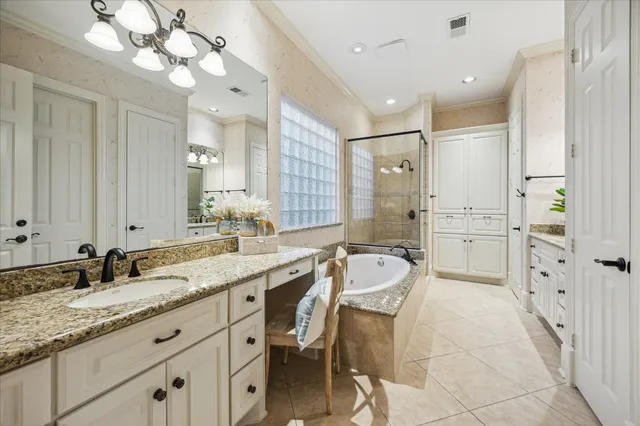 $1,588,000 | 2050 Diamond Springs Drive, Houston, TX 77077