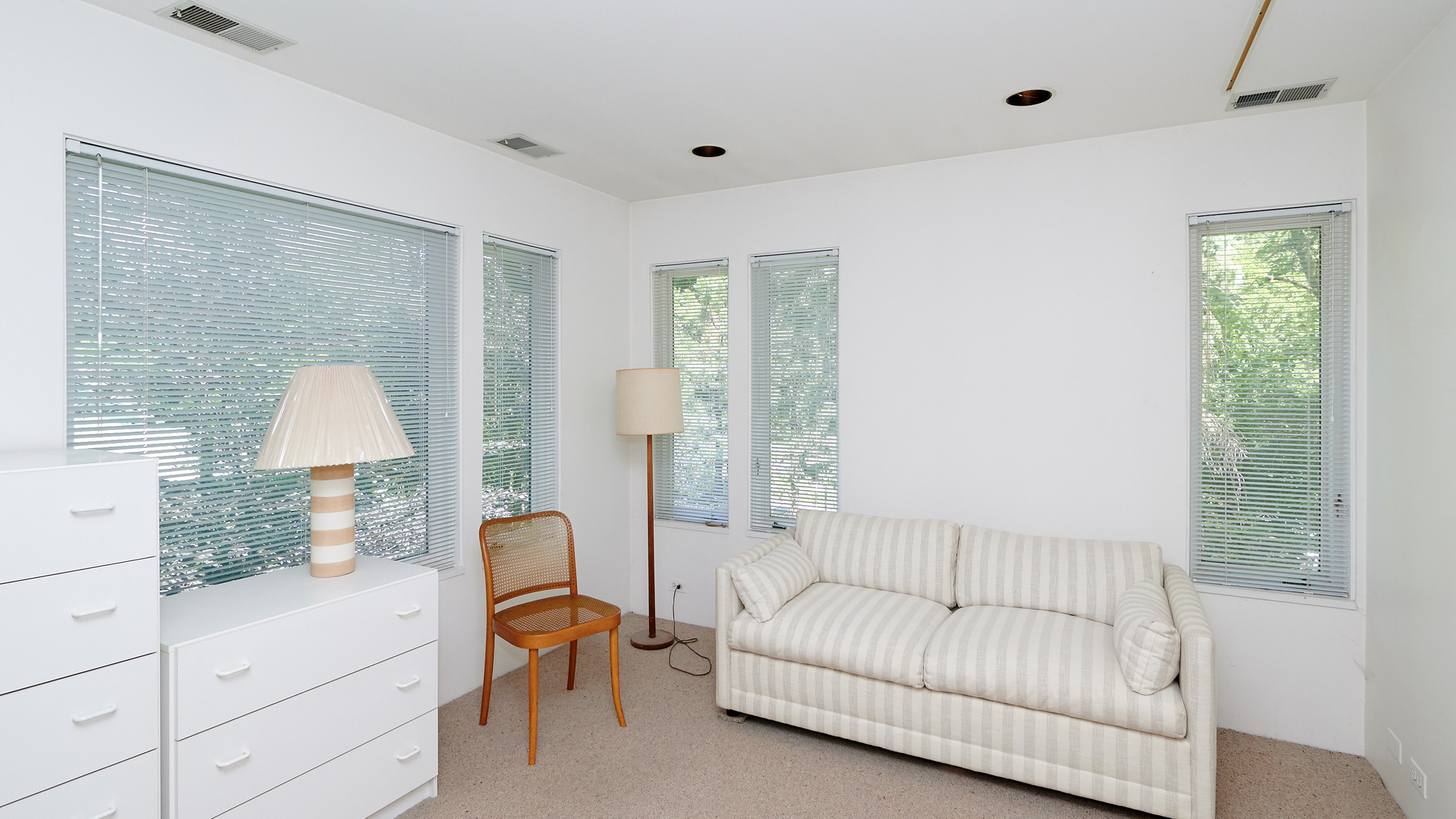 211 Parkview Road Riverside, IL 60546 - Photo 21 of 43