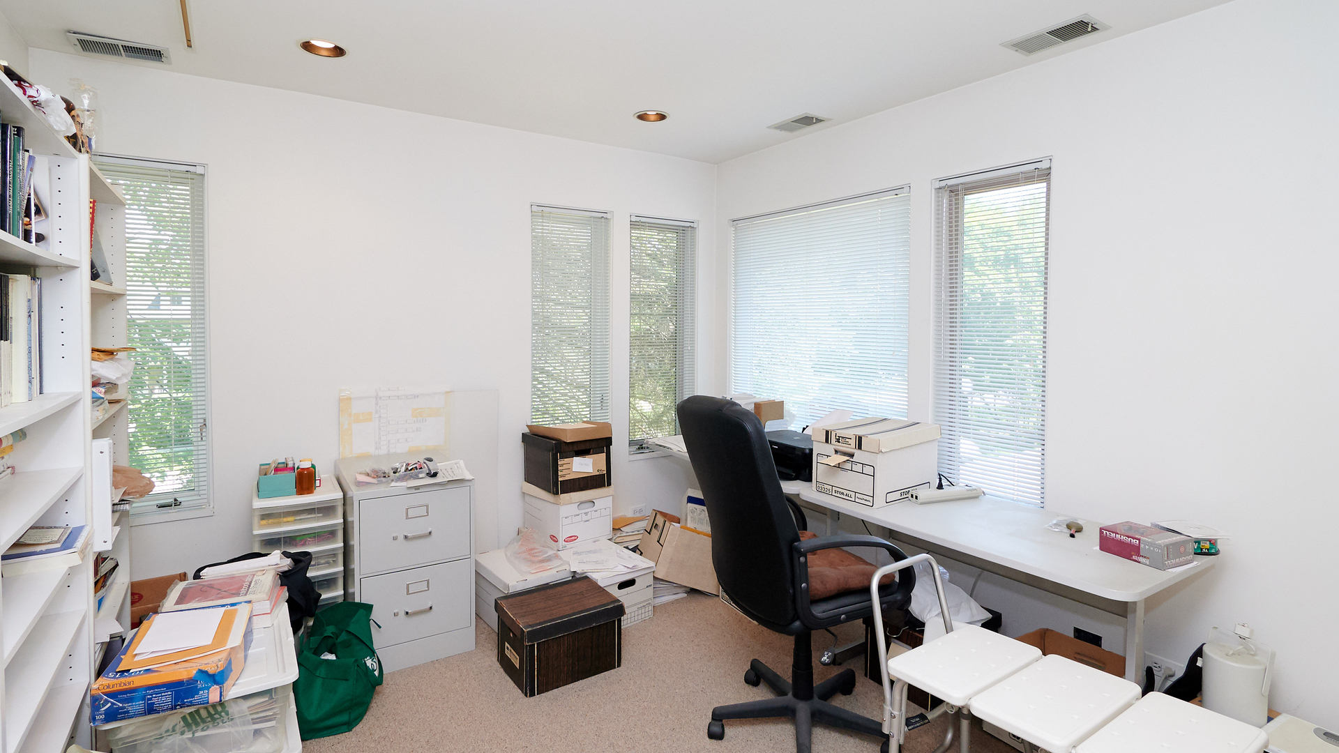 211 Parkview Road Riverside, IL 60546 - Photo 23 of 43