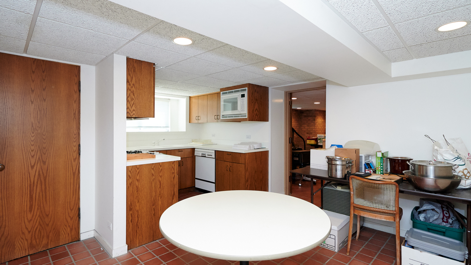 211 Parkview Road Riverside, IL 60546 - Photo 31 of 43