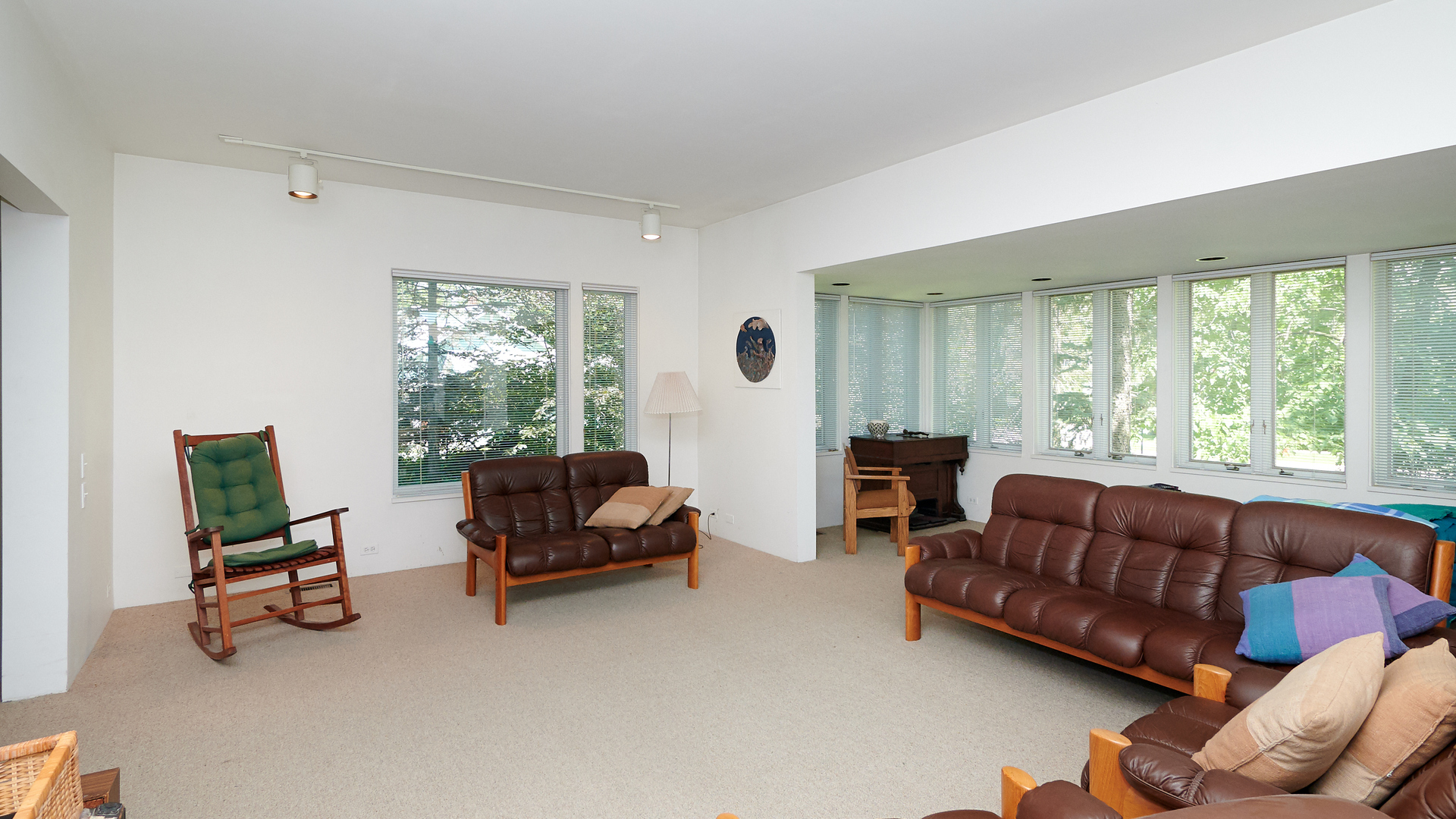 211 Parkview Road Riverside, IL 60546 - Photo 8 of 43