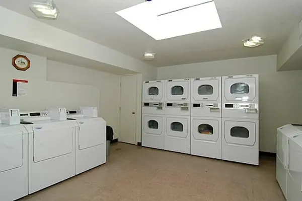 $1,526 | 815 Bryte Avenue, West Sacramento, CA 95605