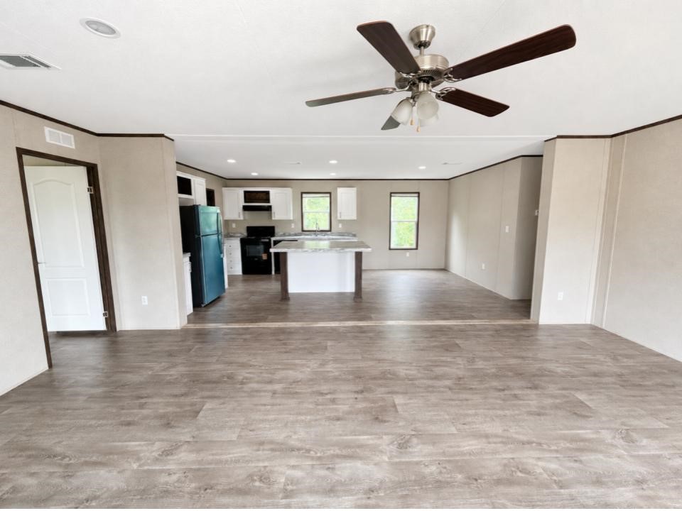 1195 5702nd Road Cleveland, TX 77327 - Photo 4 of 14