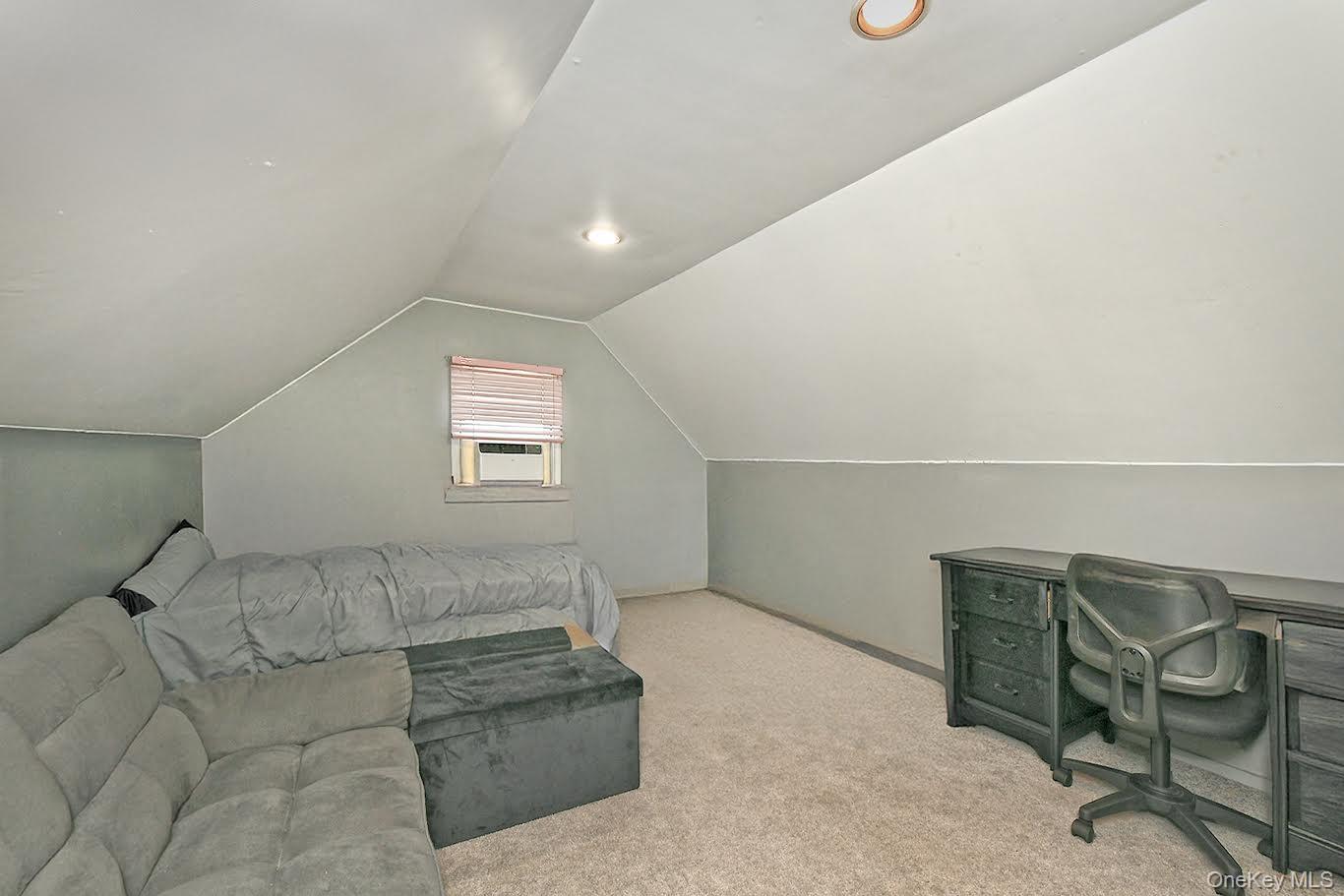 3551 Condor Road Levittown, NY 11756 - Photo 14 of 16
