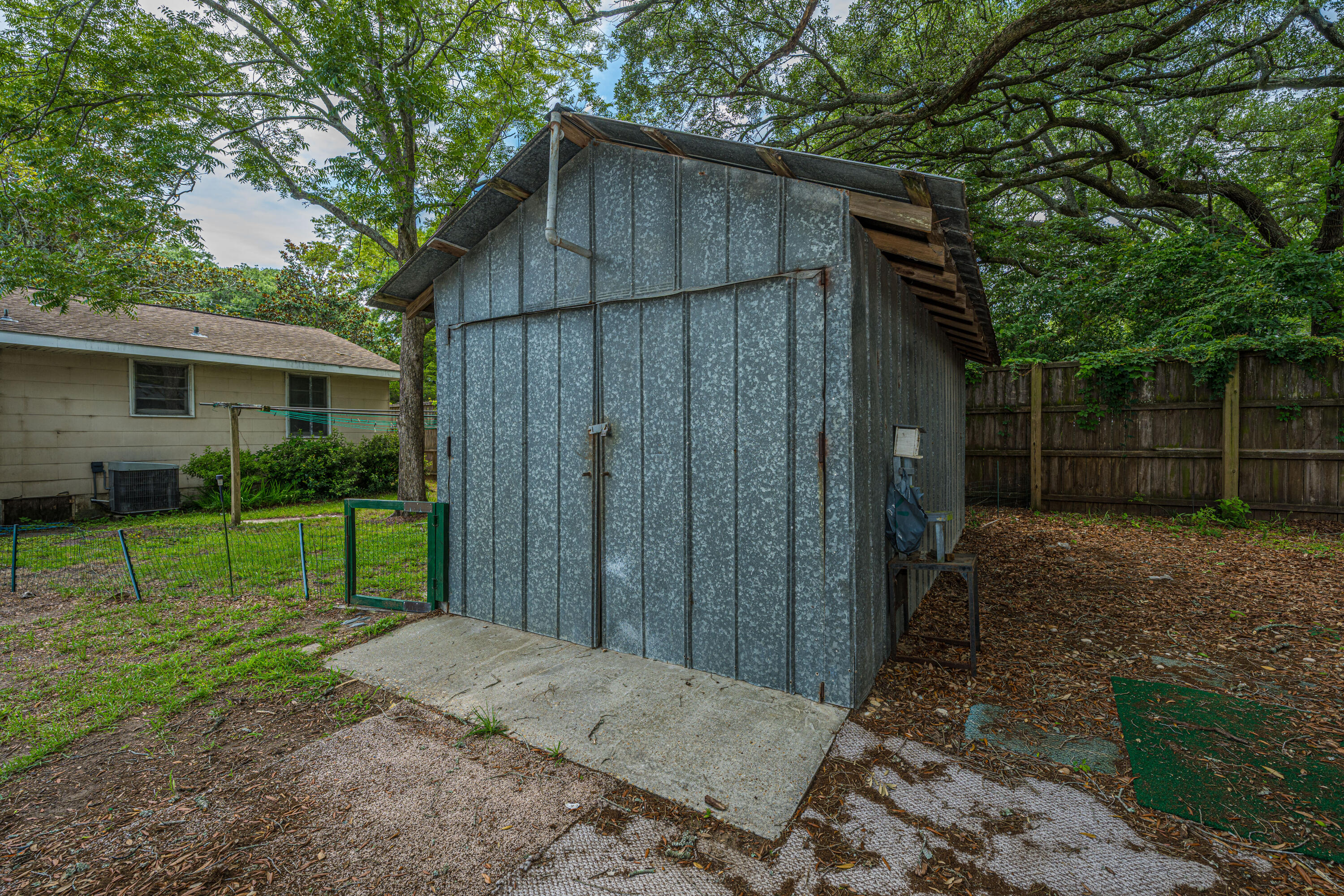 1182 Russell Drive Mount Pleasant, SC 29464 - Photo 34 of 57
