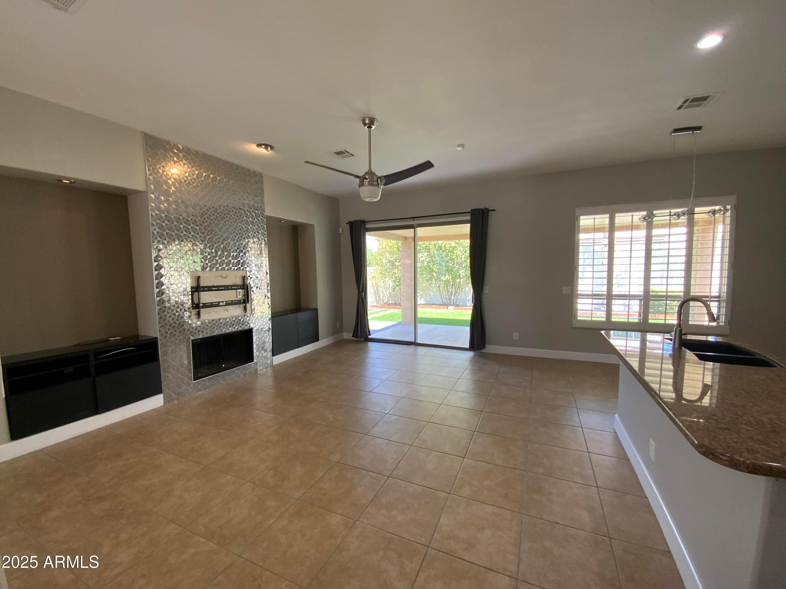 6204 East Phelps Road Scottsdale, AZ 85254 - Photo 2 of 26 Photo #2