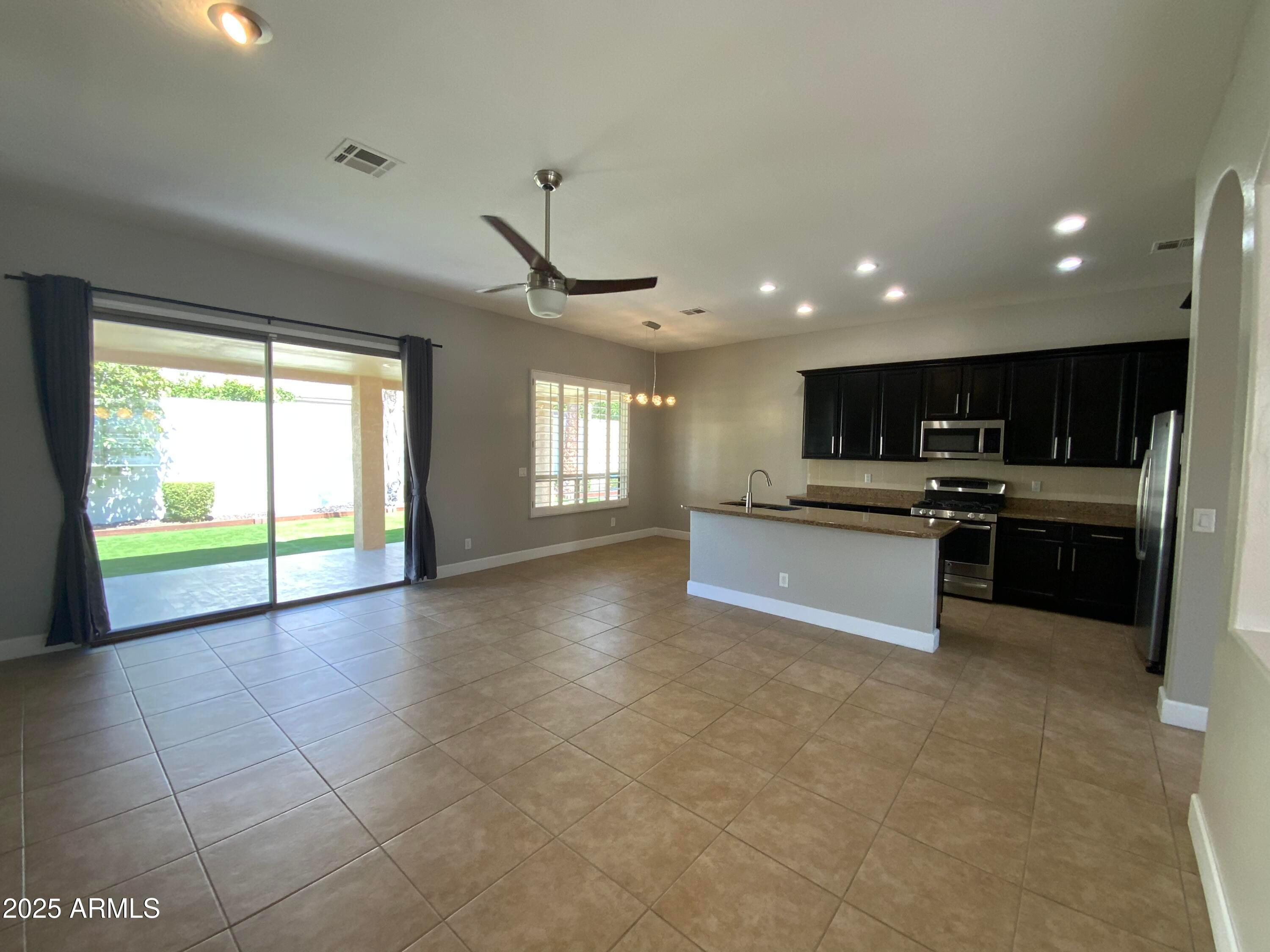 6204 East Phelps Road Scottsdale, AZ 85254 - Photo 6 of 26 Photo #6