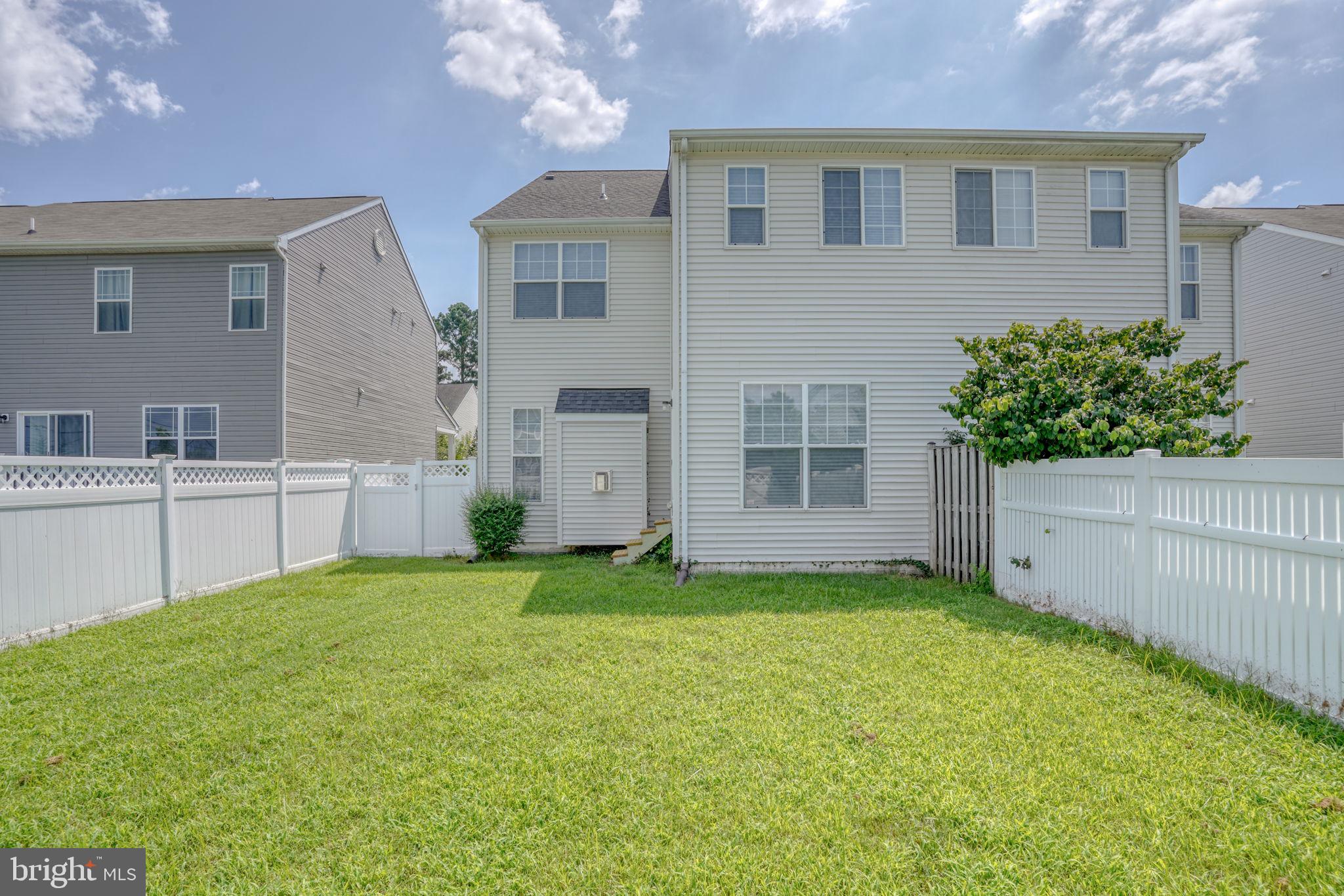 305 Appleby School Road Cambridge, MD 21613 - Photo 47 of 53 a view of an house with backyard and garden