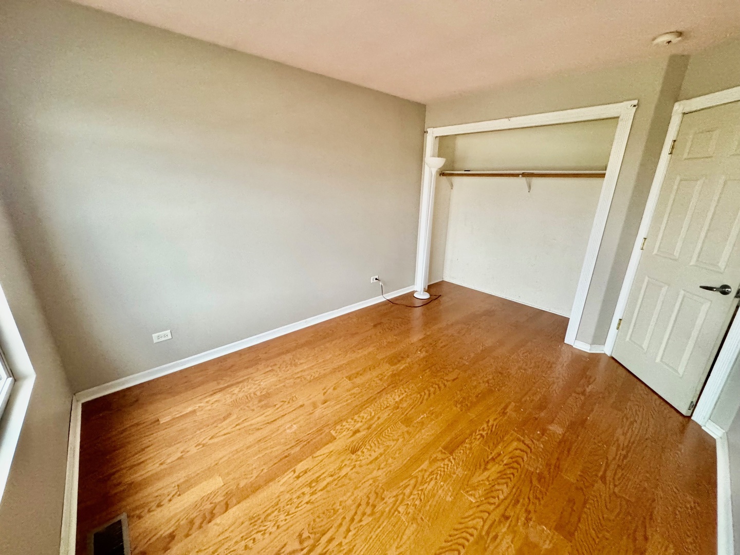 516 Chestnut Lane Peotone, IL 60468 - Photo 19 of 27 a view of an empty room