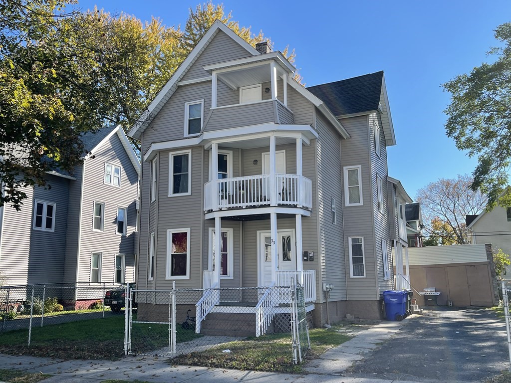 33 Hebron Street Springfield, MA 01107 - Photo 1 of 39 Gallery Image 1