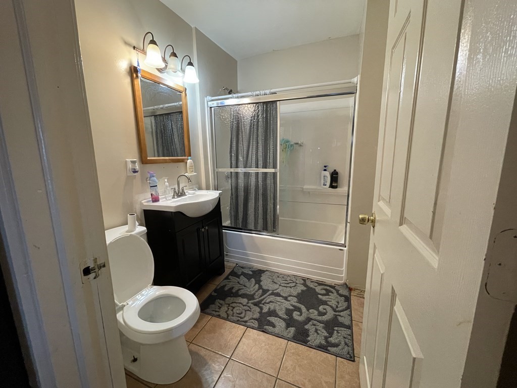 33 Hebron Street Springfield, MA 01107 - Photo 18 of 39 Gallery Image 18