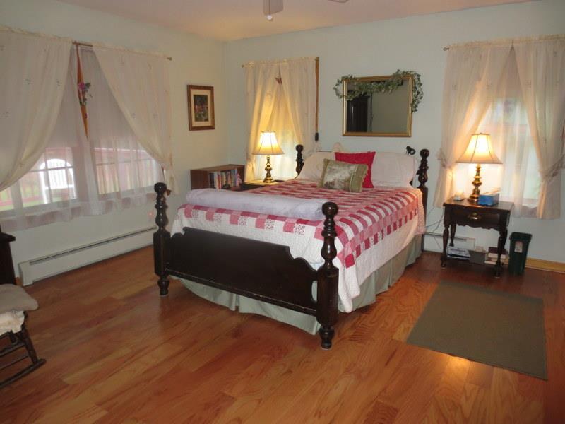 9 Quail Run Road Sanford, ME 04073 - Photo 8 of 25 1st Floor Master Bedroom