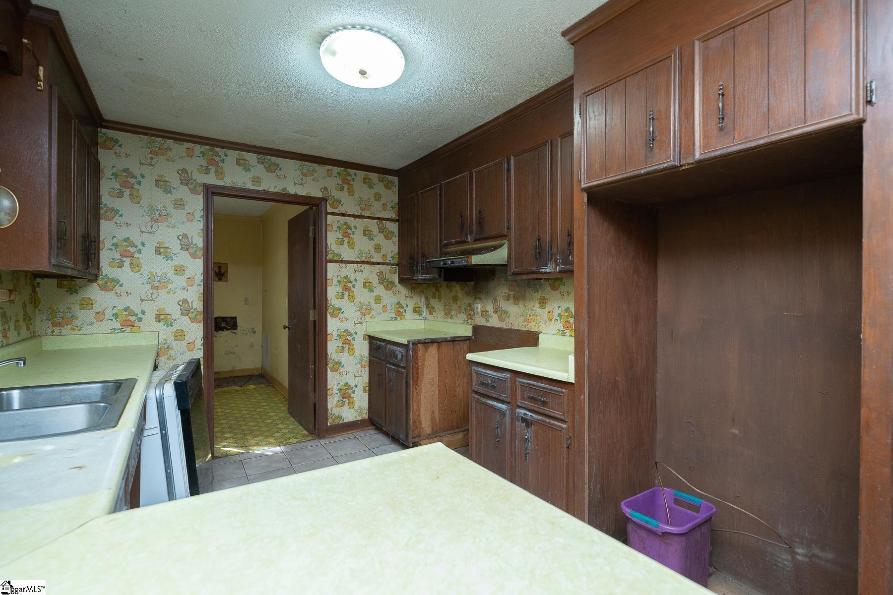 1935 Sitton Hill Road Easley, SC 29642 - Photo 14 of 33 Gallery Image 14