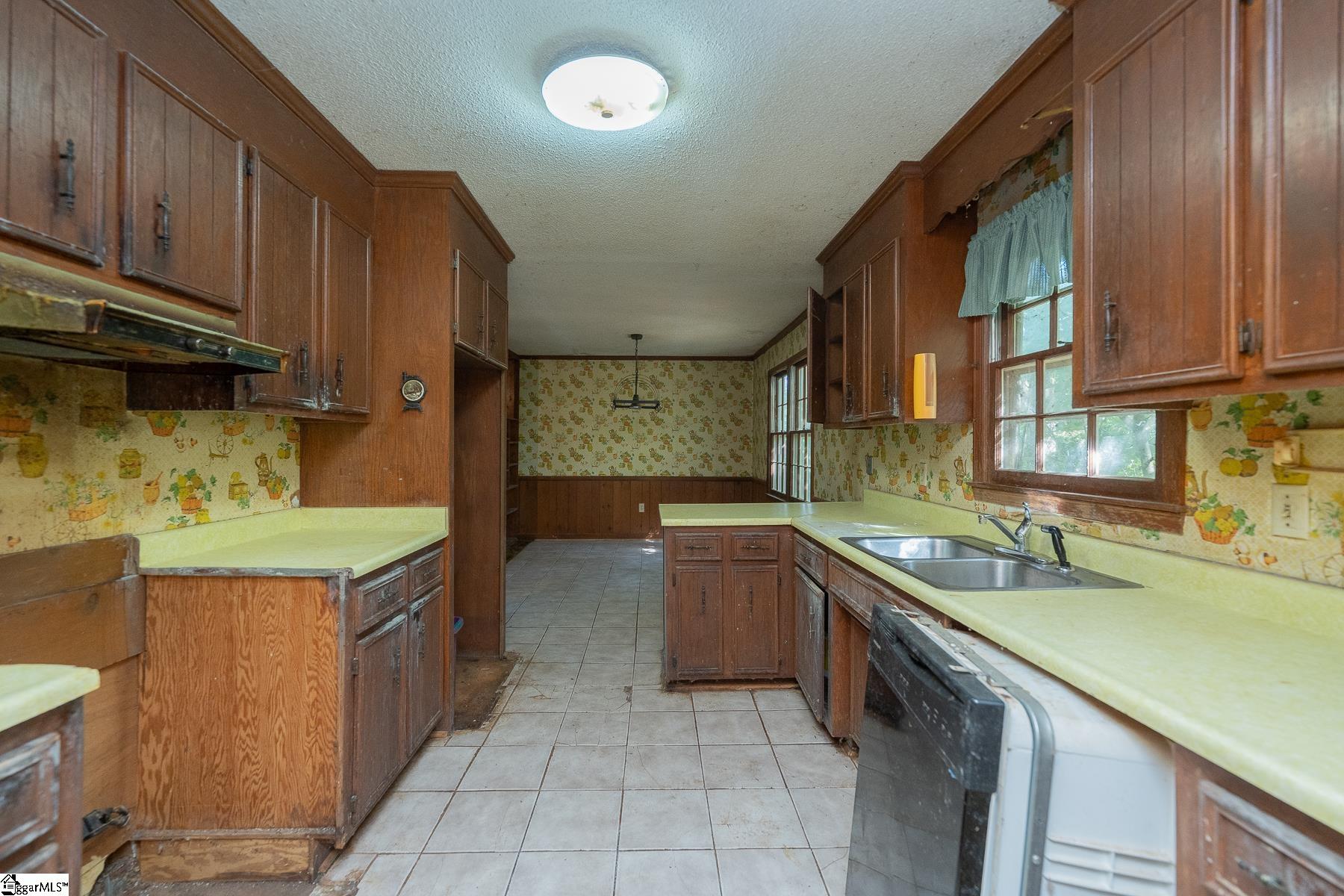 1935 Sitton Hill Road Easley, SC 29642 - Photo 15 of 33 Gallery Image 15