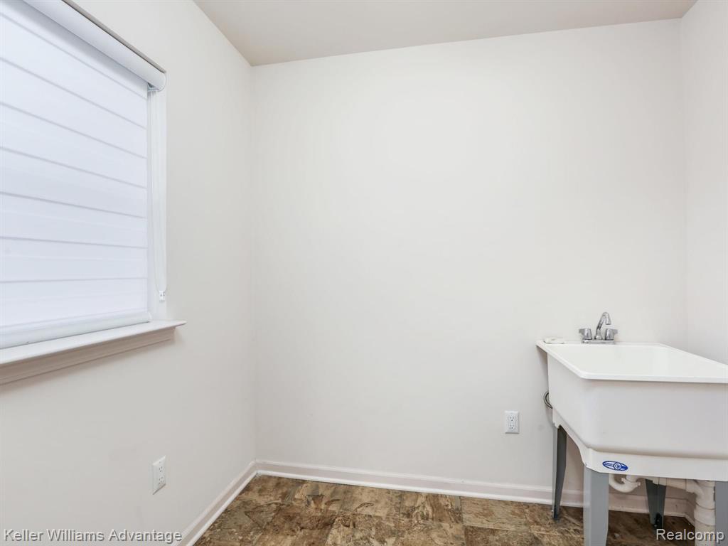 3518 Rochester Road Royal Oak, MI 48073 - Photo 24 of 36