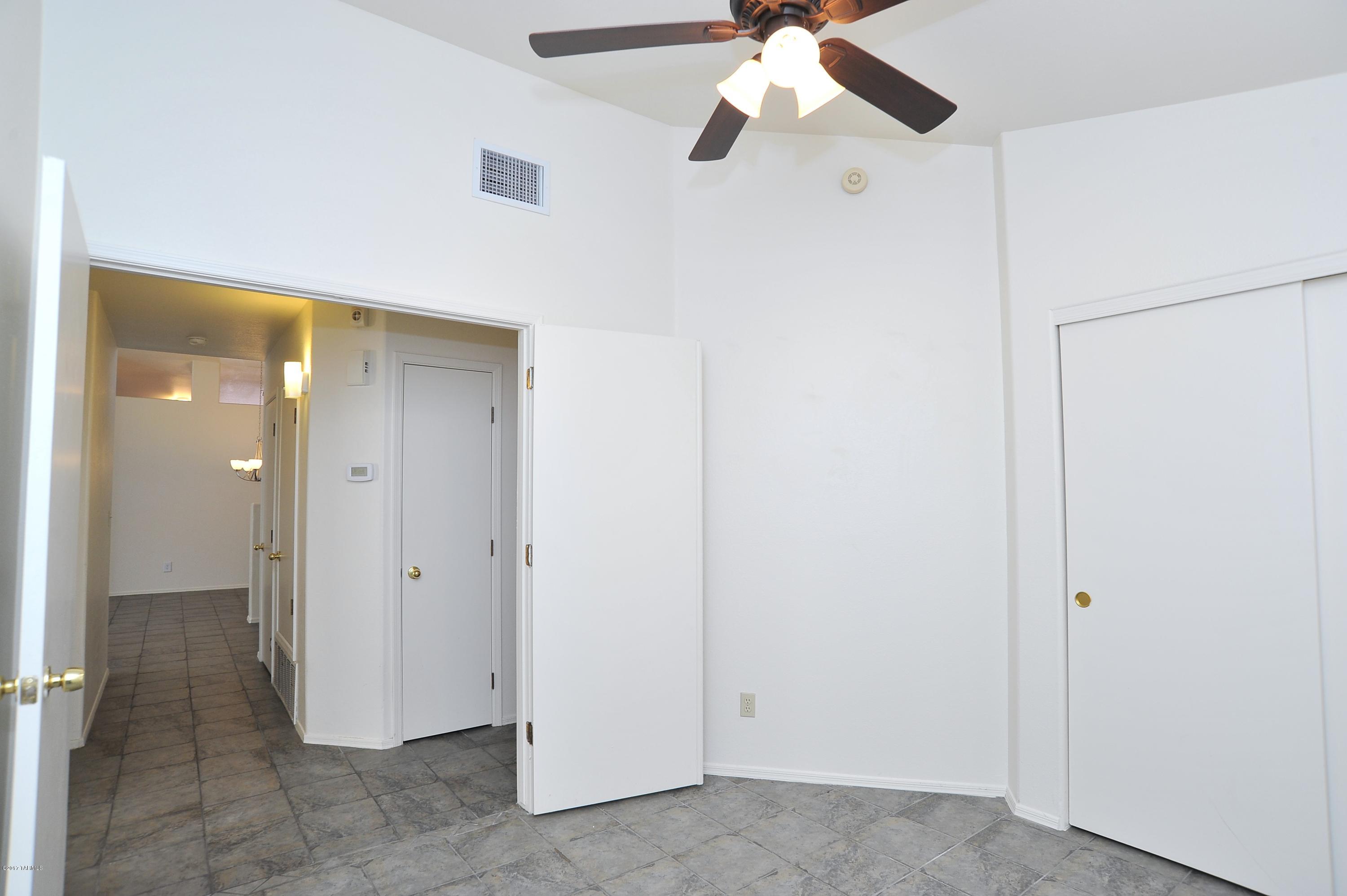 8206 East Mesquite Ridge Circle Tucson, AZ 85710 - Photo 31 of 42