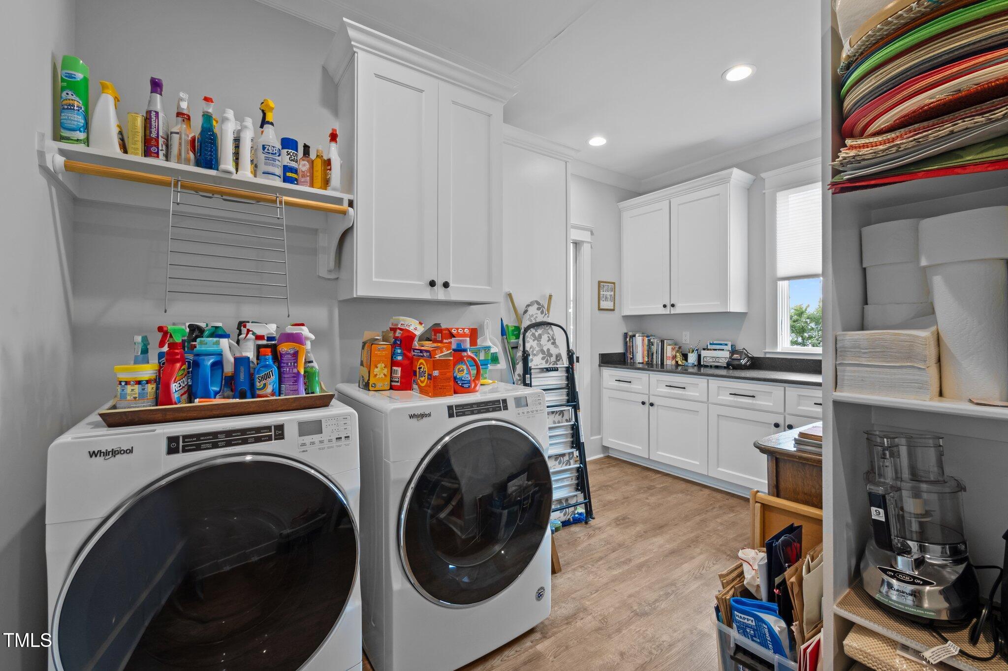 976 Estate Road Semora, NC 27343 - Photo 37 of 74 a utility room with sink dryer and washer